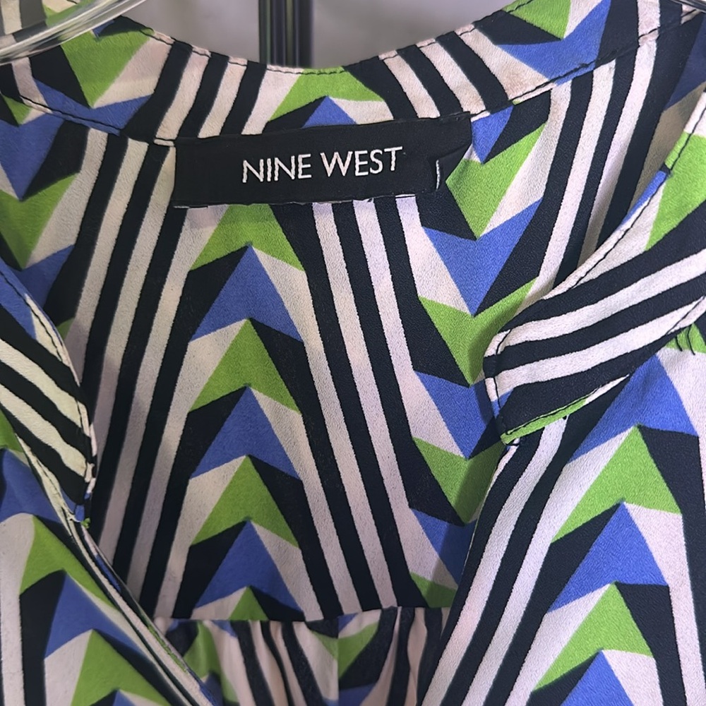 Patterned Sleeveless Button-Down Blouse - image 3